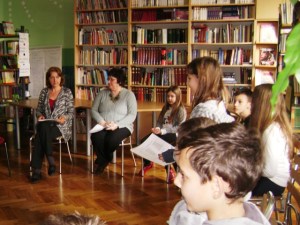 Ravnateljica Sanja Ferkula u razgovoru s članovima vijeća