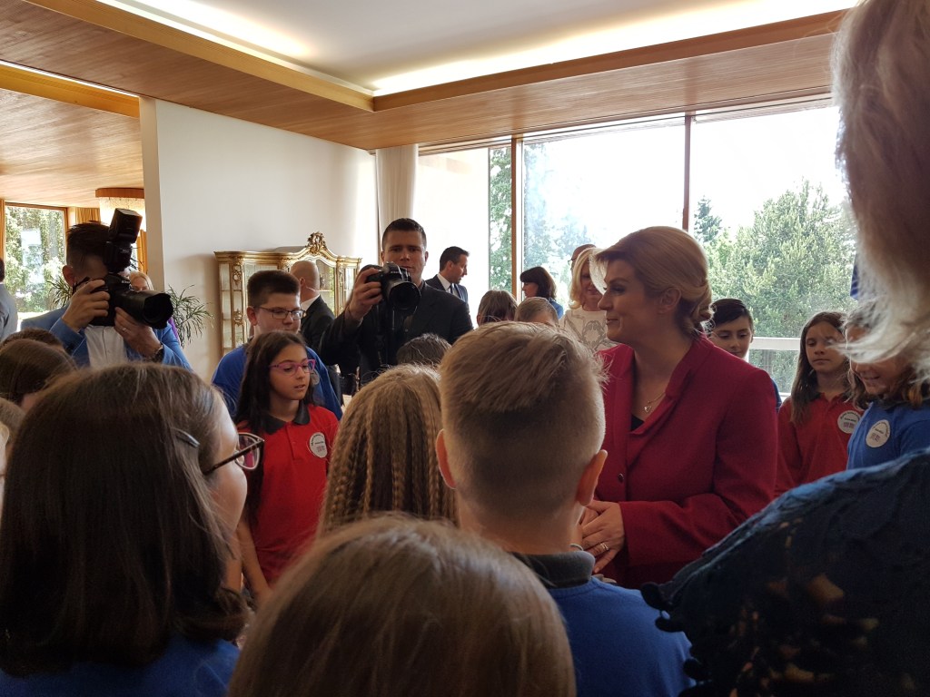 Četvrti razredi posjetili predsjednicu države Grabar&nbsp;Kitarović